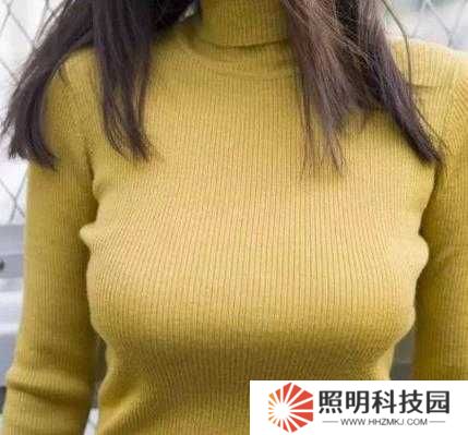 So货撅起你的贱奶头来！敢问她这操作究竟有多毒辣？