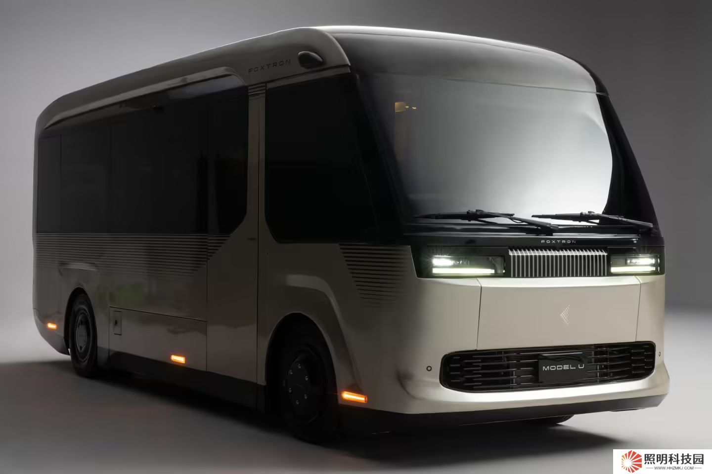 鸿海计划在日本发售多款车型：含乘用车 Model A、巴士等